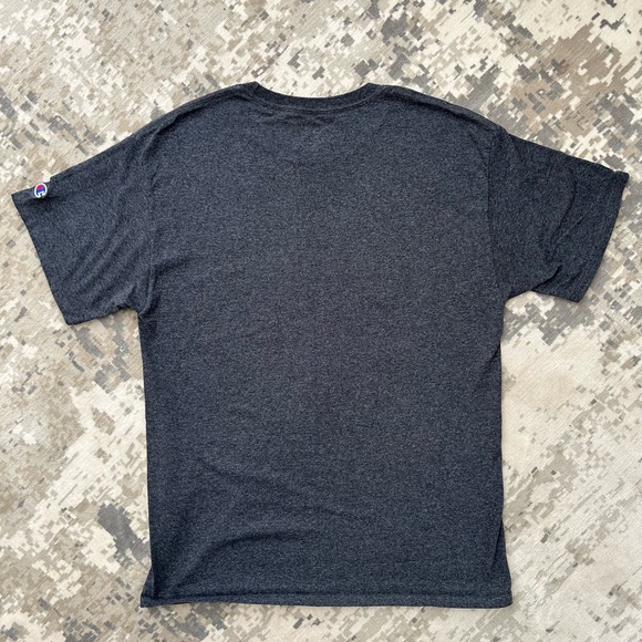 University of Delaware Champion T-Shirt - Picture 4 of 4